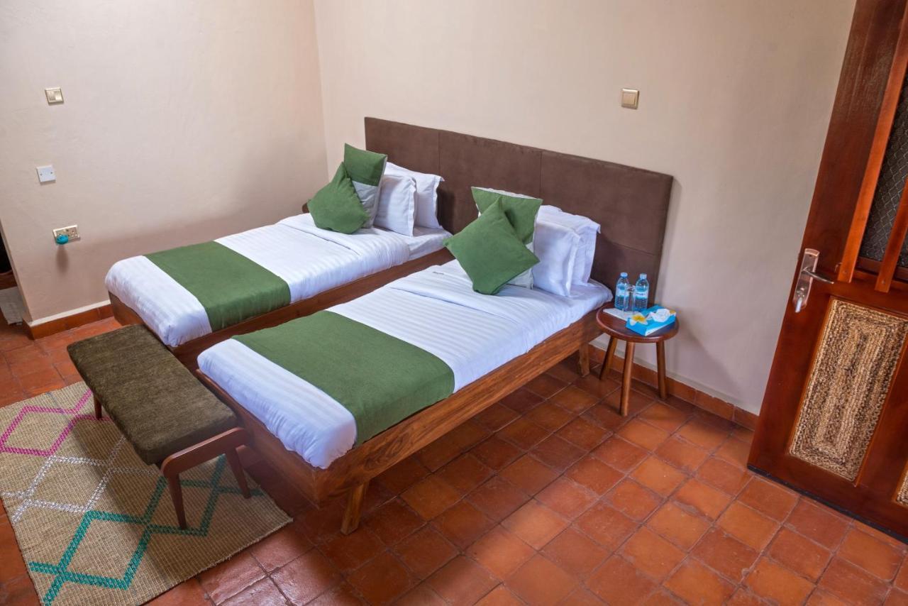 Tilenga Safari Lodge Arua Esterno foto
