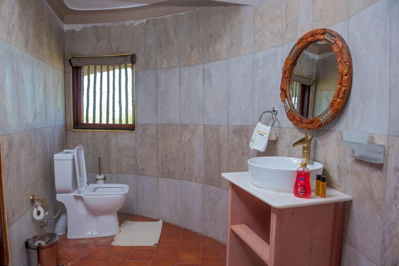 Tilenga Safari Lodge Arua Esterno foto