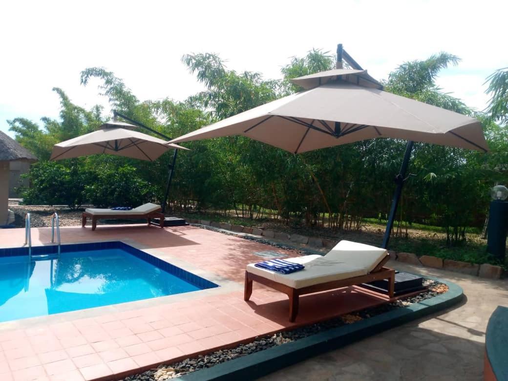 Tilenga Safari Lodge Arua Esterno foto